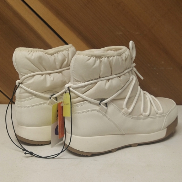 NEW! Women's Cara Winter Snow Puffer Boots, Cream - All In Motion - Picture 7 of 15